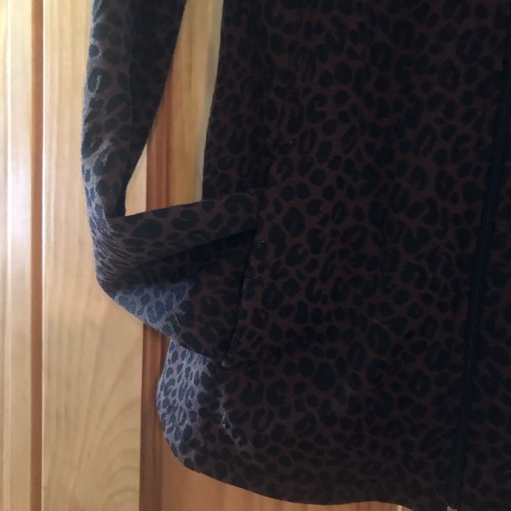 Leopard Print jacket - Picture 3 of 5